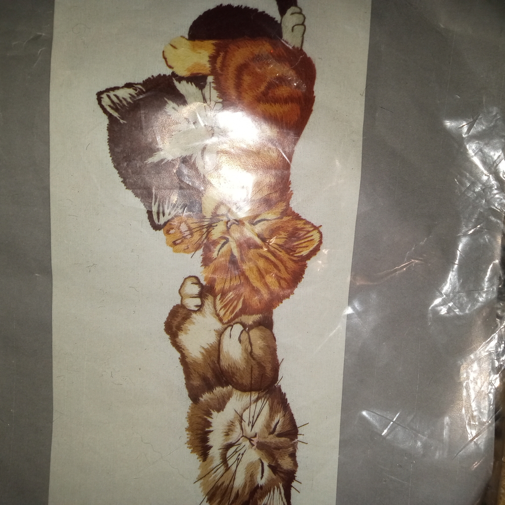 Cute kitten Embroidery Kit - Picture 5 of 5